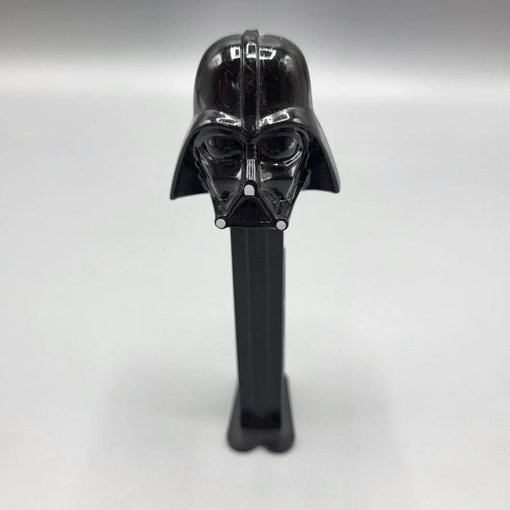 Vintage PEZ Candy Dispenser Star Wars Darth Vader 1997 Lucasfilm Hungary Black